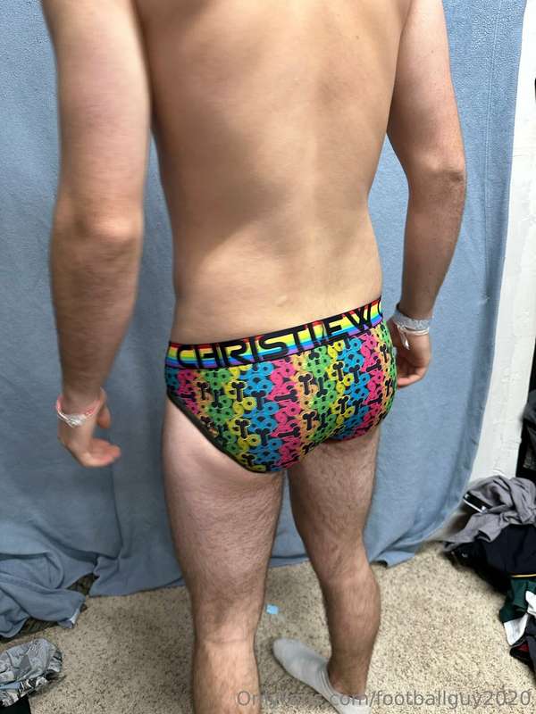 The private in AC briefs! 36