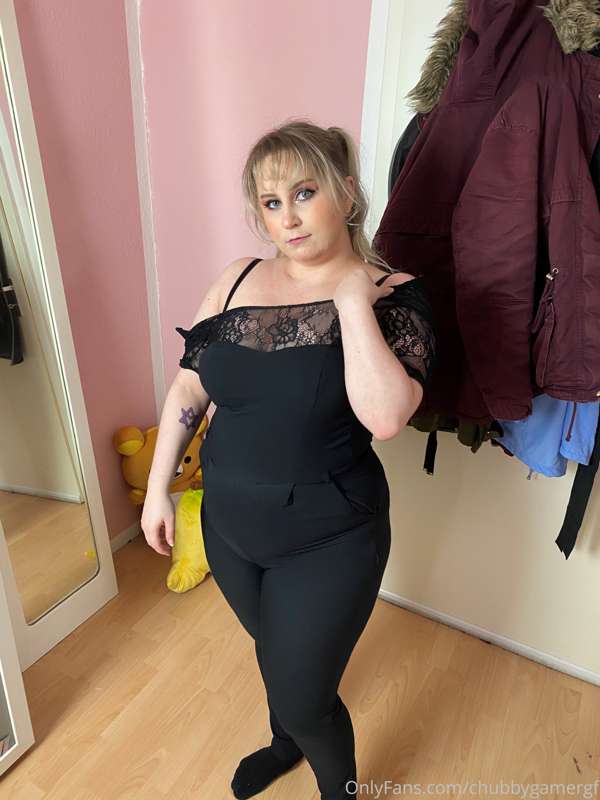 Short little Video this Evening, Cuties. This Jumpsuit is in.. 4
