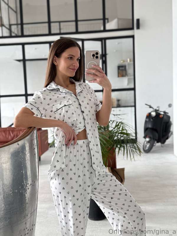Important survey😋😋Which pajamas are your favorite?