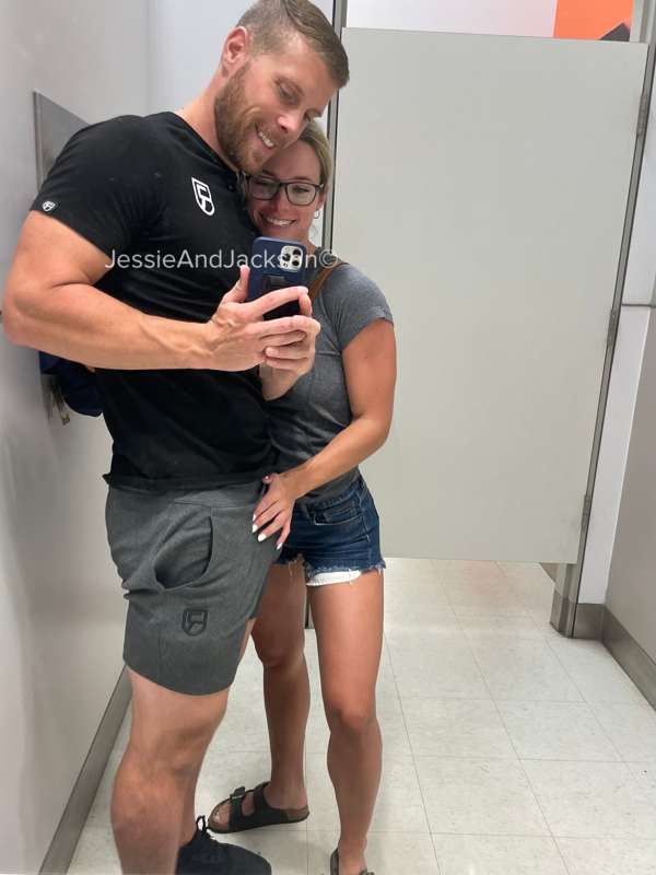 **Change room candids** 📸
Of course Jackson had to come in w..