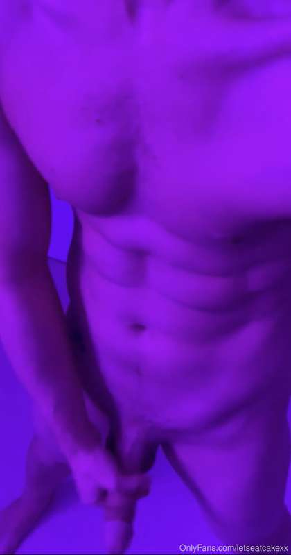 Little video I shot last night, coming later... but I was fe..