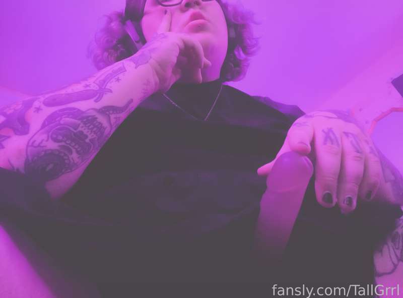 Tallgrrl - Fansly - 07 Oct, 2021