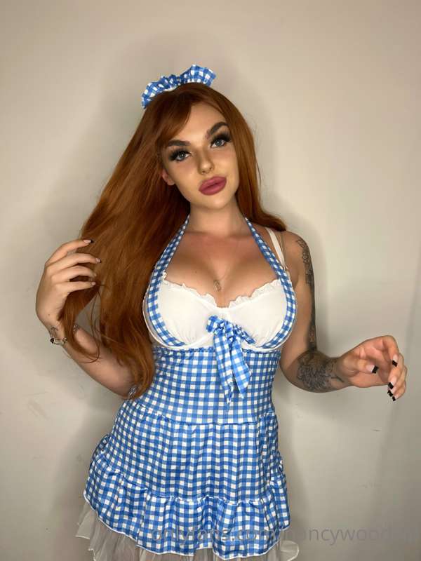 LIKE this post if I’ve made you hard today?😉