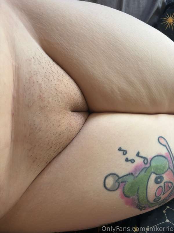 Can I smother you between my thighs? 🥹🩷