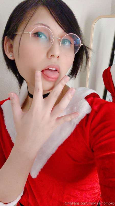 full set upload from last year, please enjoy while i hurry a.. 29