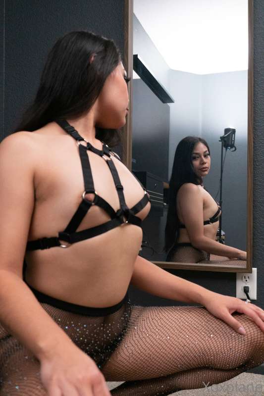 Hope I’m in your mind today 😈💋 2