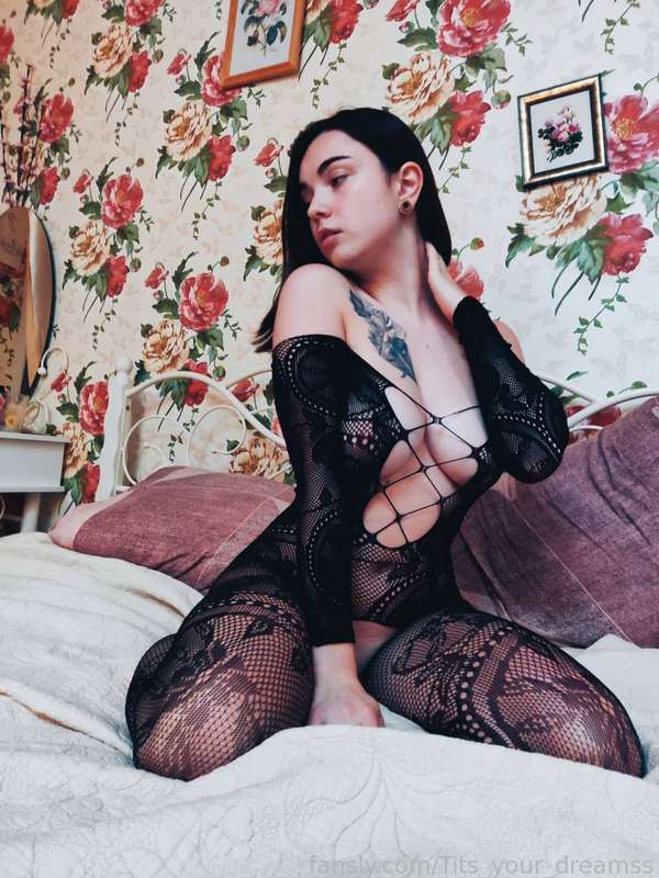 Tits_Your_Dreamss - Fansly - 05 Sep, 2022