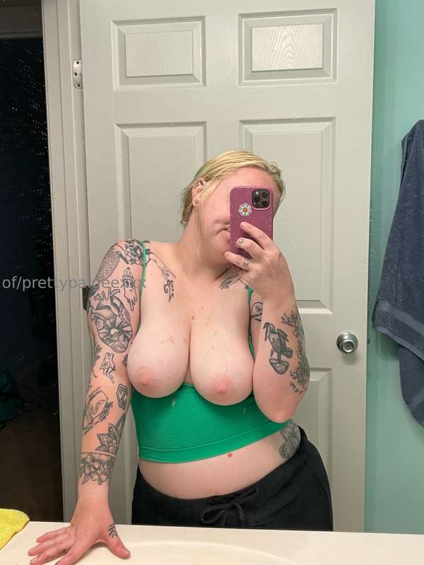 My tits escaped 🤭😉 1