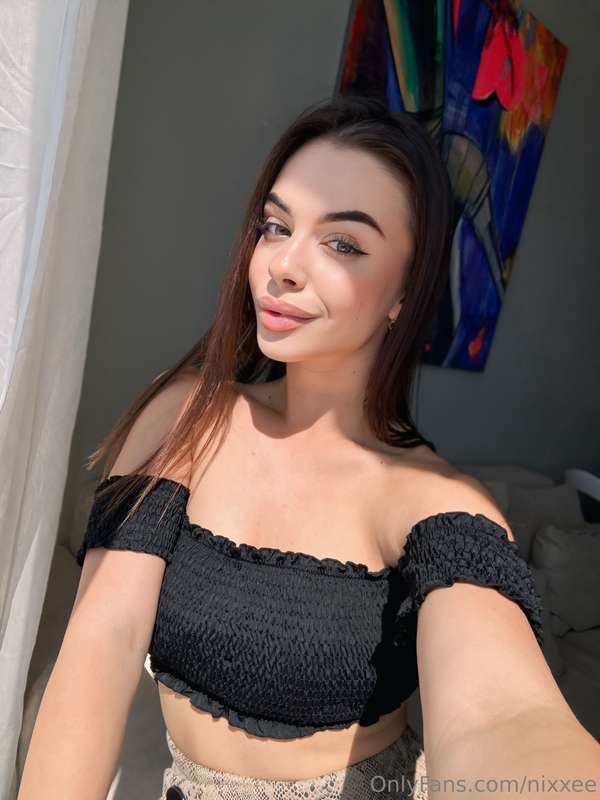 𝐔𝐍𝐄𝐗𝐏𝐄𝐂𝐓𝐄𝐃𝐋𝐘 𝐁𝐄𝐀𝐔𝐓𝐈𝐅𝐔𝐋 📸✨  I accidentally took a photo today..