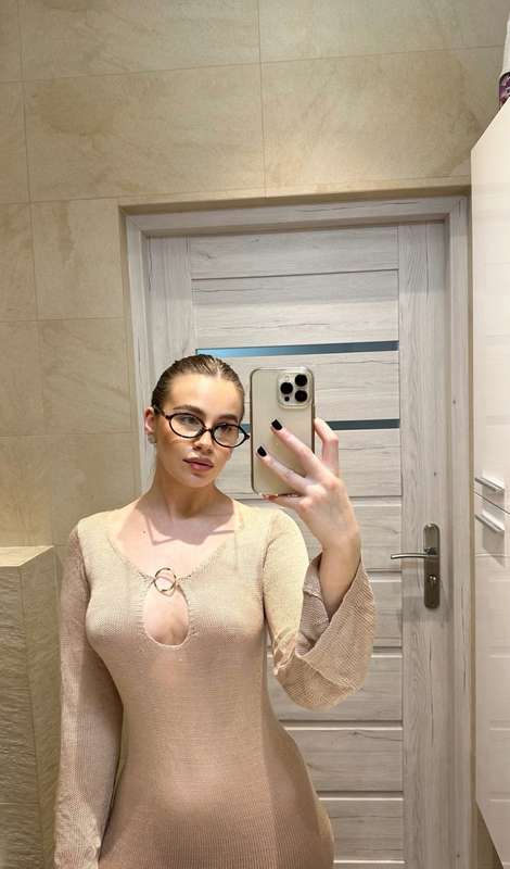 🍎🔔 Today my image is a sexy teacher and I just love role pla..