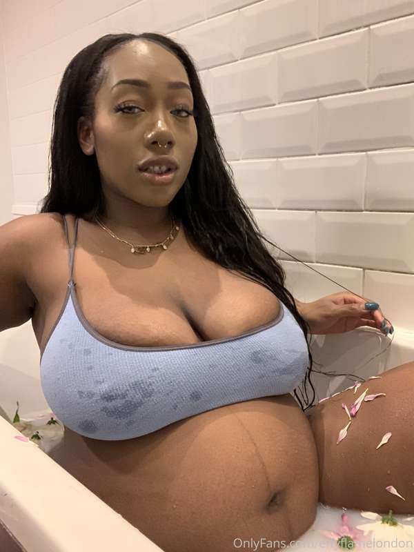 I’m so horny 🤤