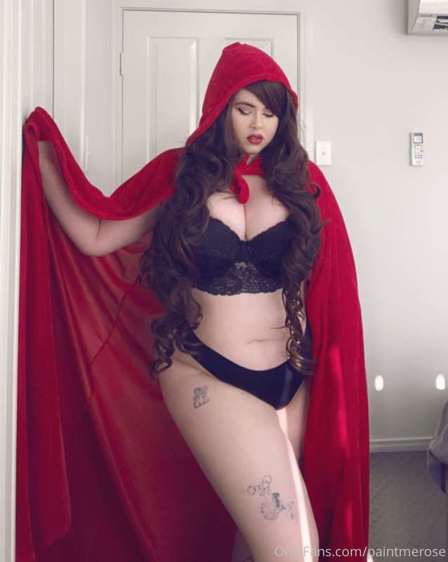 Wanted to do red riding hood for Halloween ☺️ Back again tom.. 5