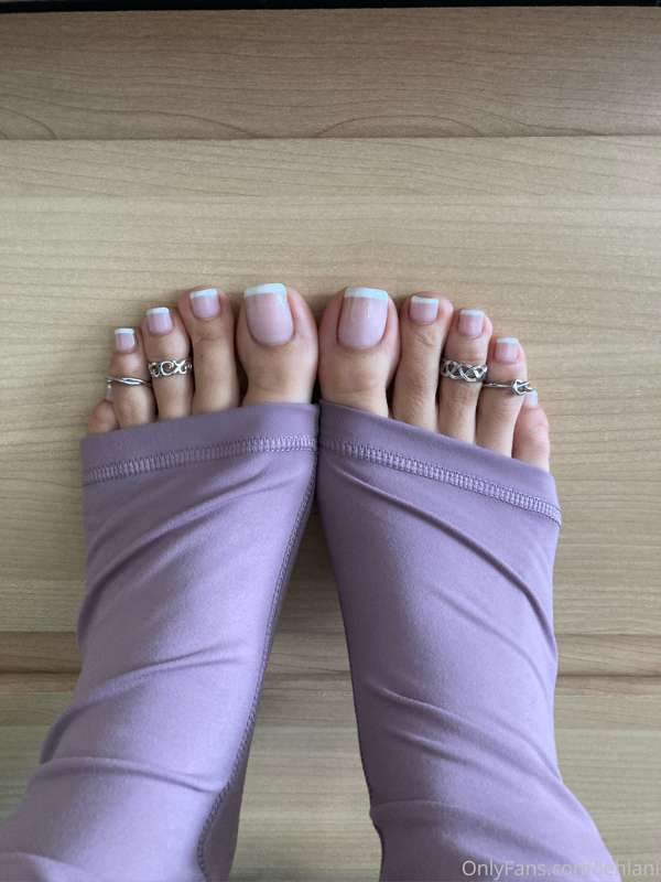 Cute ass toes :) 6