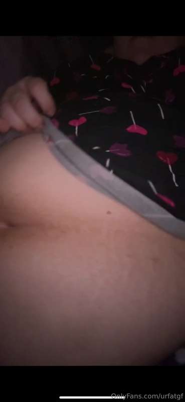 this piggy belly has been nonstop growing.. it feels so good.. 2