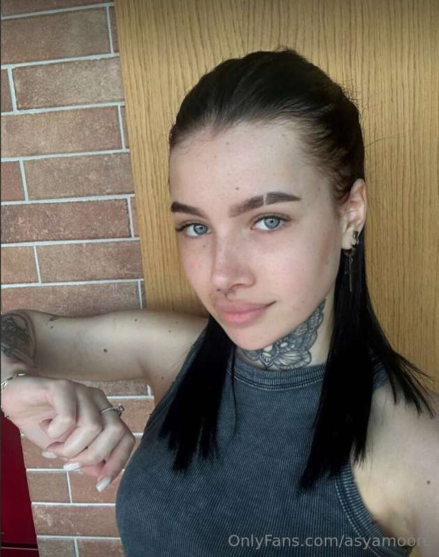 Don't miss 👉@lllstasia My bestfriend loves to watch men cum!..