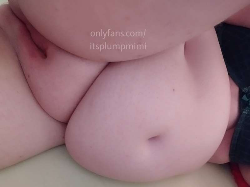 just a greedy piggy craving for d*ck and calories 🥵
Would yo.. 11