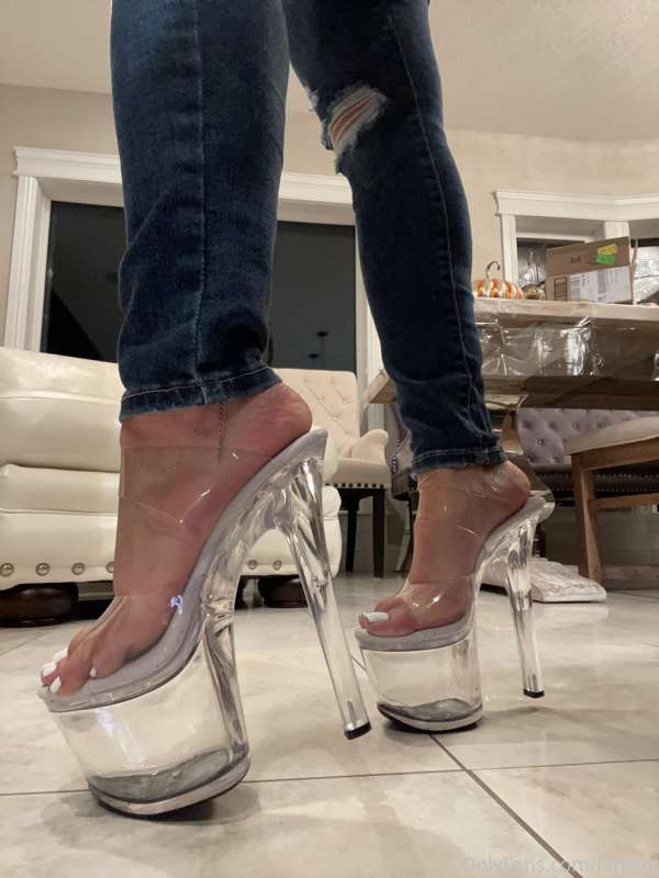 Feet crafted by heaven 😜🌸🕊 6