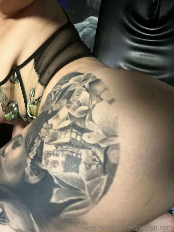 Tokyoleigh - Onlyfans - 15 Jun, 2024