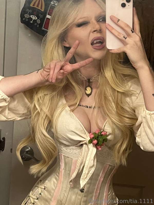 Yknow i'm gonna suck something else tonight >;)
