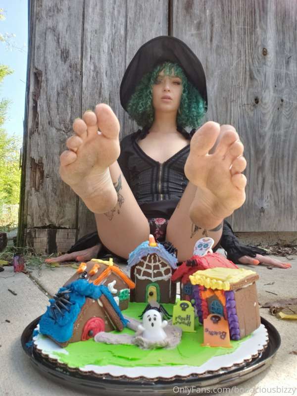After years of this witch being harassed by the towns people.. 6