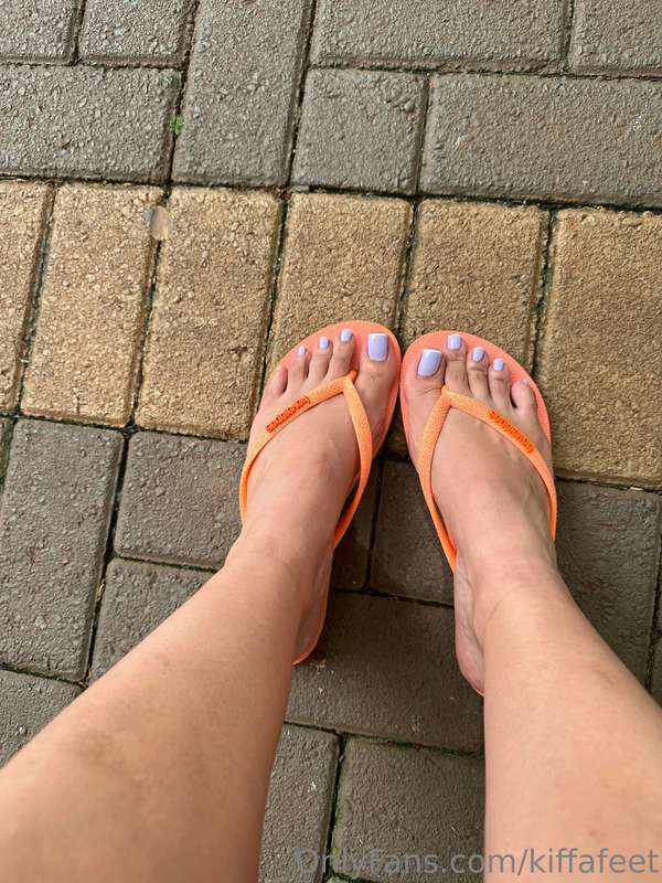New pedicure available for customs and video chat 2