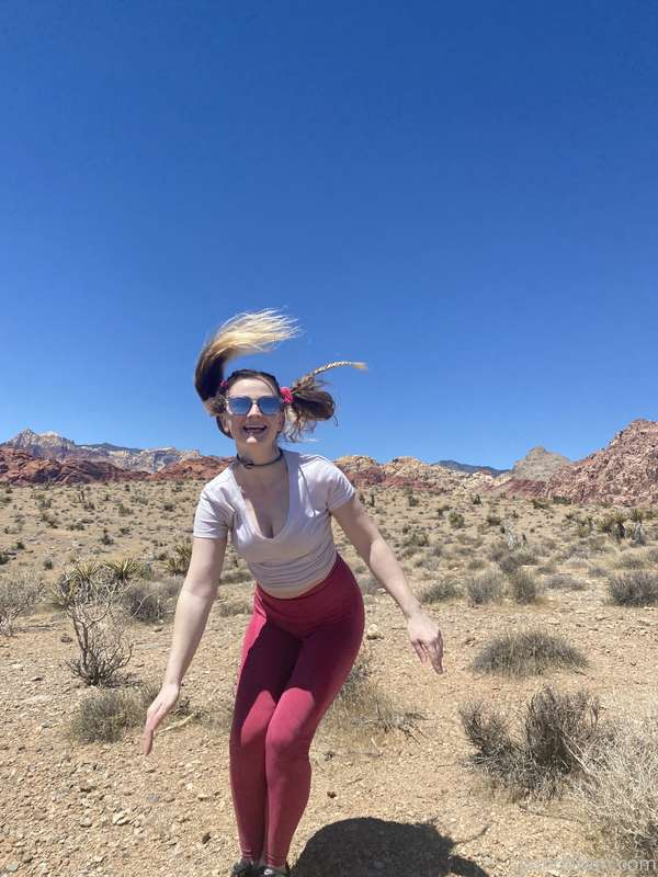 [26pics] Hiking Trip with the Fam ^.^ I peeled off my sweaty.. 26