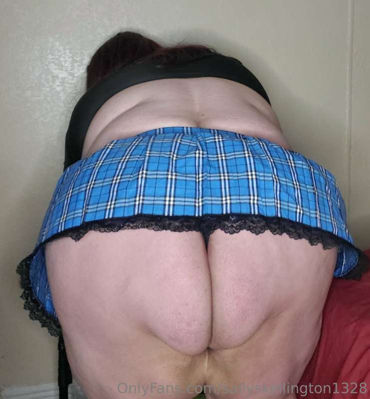 School gurl Sunday. ( had to spell it differently)
Check you.. 1
