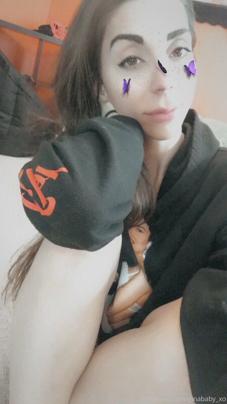 ⚫️Love this hoodie! ?? Someone talk to me! 2