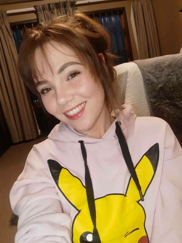 Hey guys im in my dms for a bit💋