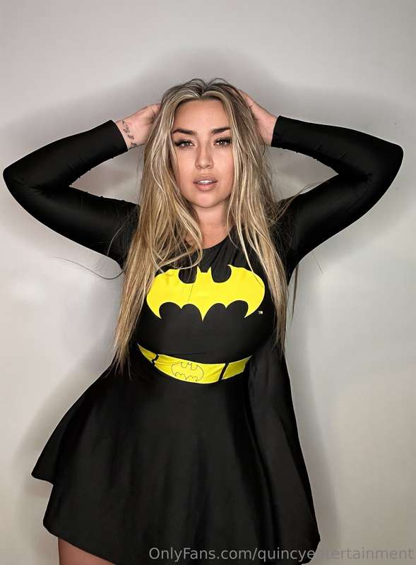 Quincyentertainment - Onlyfans - 26 Oct, 2024