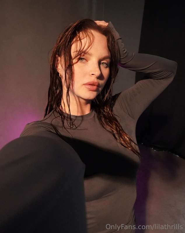 Wet photo📸shoot...you want to see more pics, right?📸