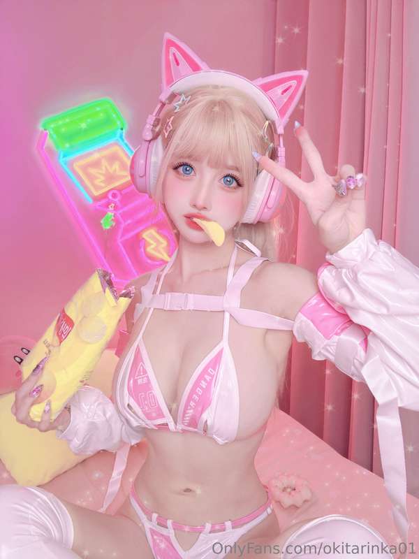 E-Sports Girl Part1 1
