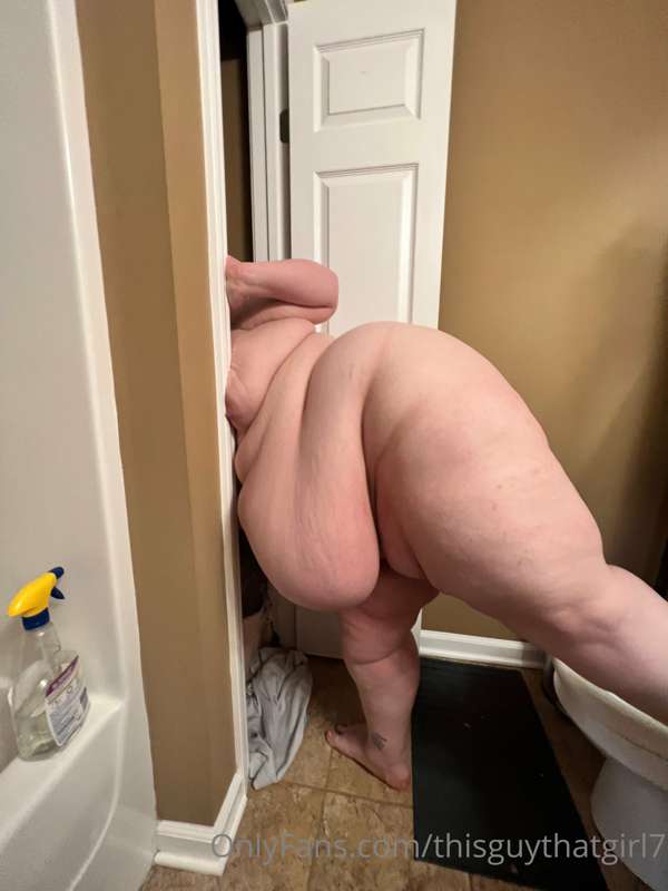 A little pre-shower action on a Monday night. Hope you like .. 13