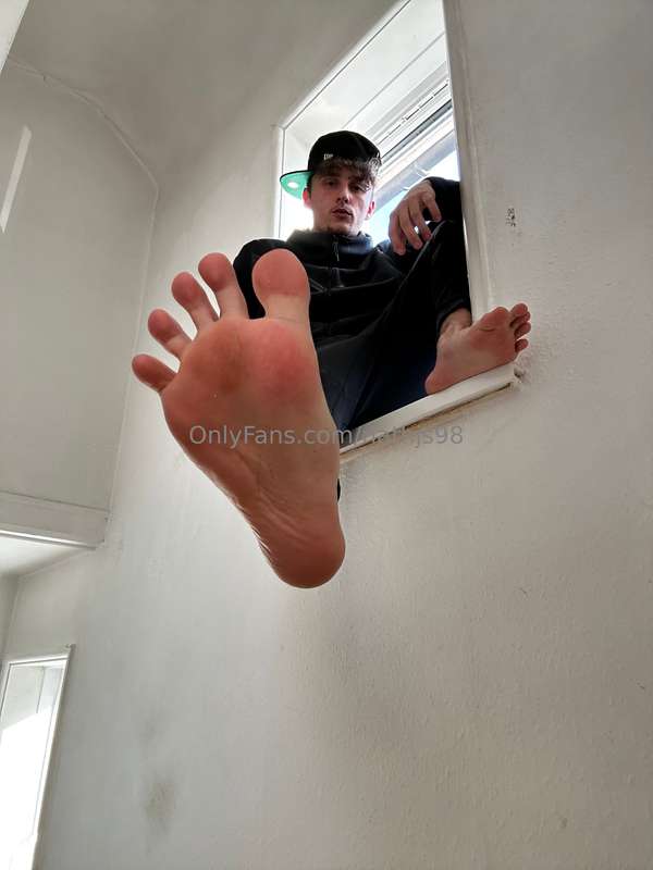 My dirty feet need a good clean… your tongue will do the job..