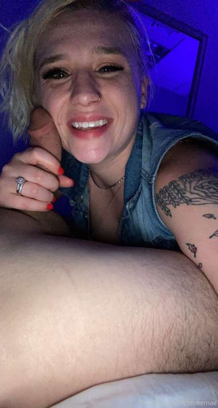 These are from my Snapchat last night.  I went to the club f.. 2
