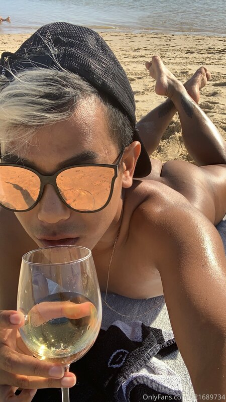Cake by the ocean ? 1