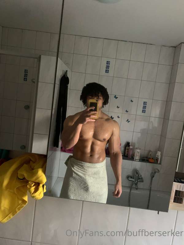 Someone here to dry me off 👀