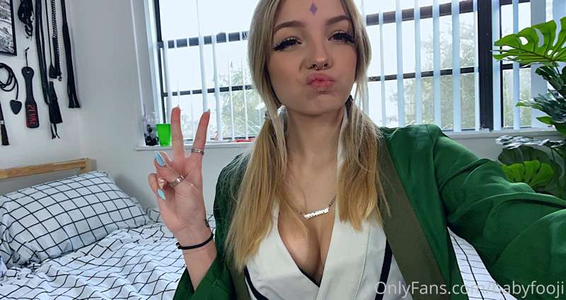 Lady Tsunade photo set!!! I didn’t take too many pics this s.. 21