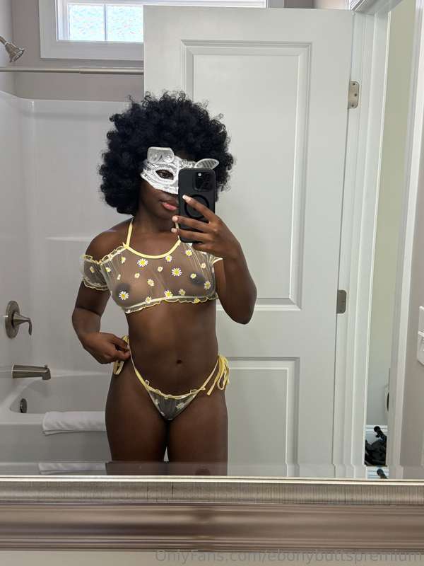 Your personal black sex doll 😈💦 1