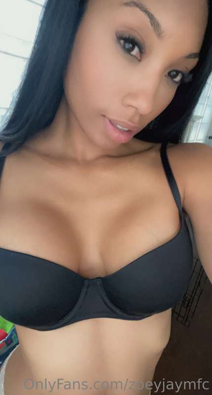 Zoeyjaymfc - Onlyfans - 27 May, 2023
