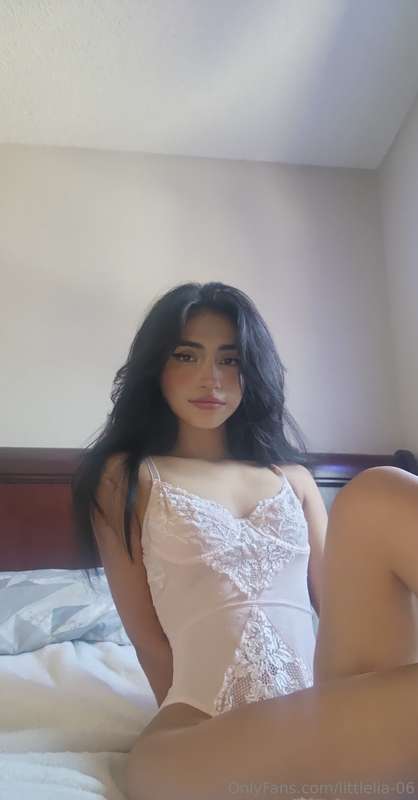 A tame first post hehe, but felt so cute in this baby pink l.. 3