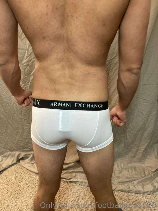 PVT Martinez shows off his goods lol set 4 21