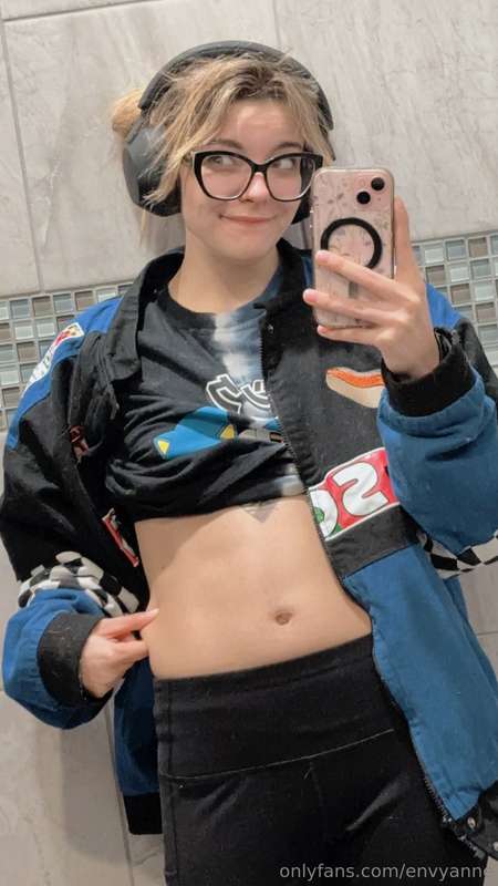 Gym fit went kinda hard today, huh? 😎✌🏻 I managed to break a.. 30