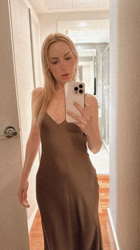 I love this dress 