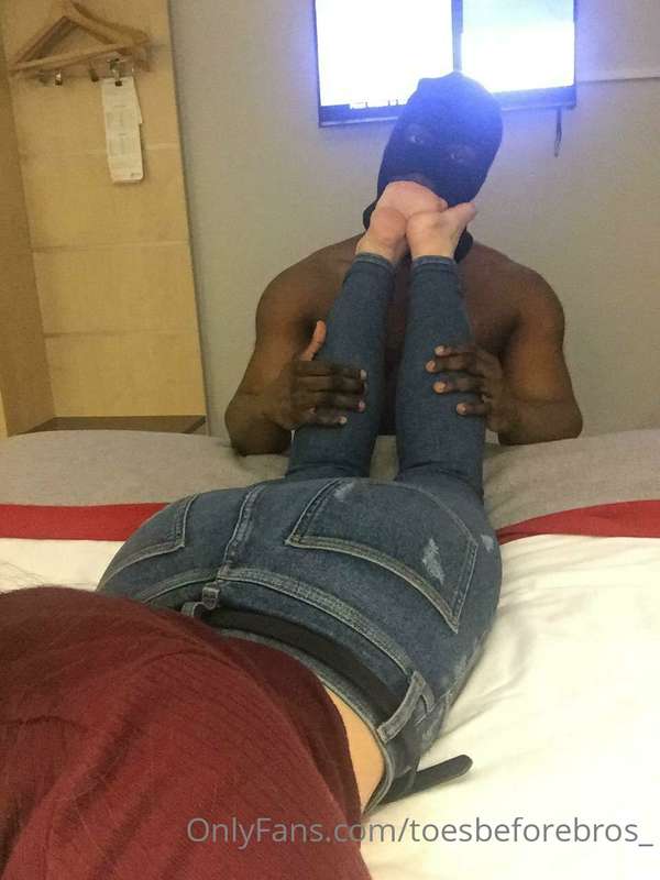 Flashback to my first session with @eva_rose_feet 12