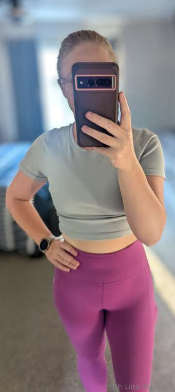Good morning! Wanna workout together? 😉 