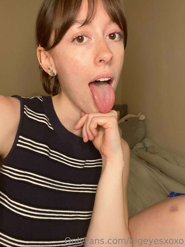 Going live on chaturbate now 🥰