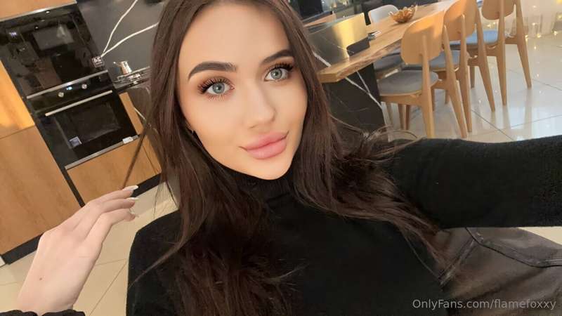 Discover the candid page of horny hottie🔞@a_alexxxaa_alx   🤤..