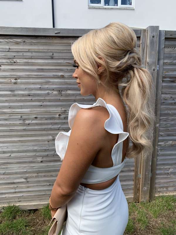 Going to the races today! Hoping to find myself a rich daddy.. 7