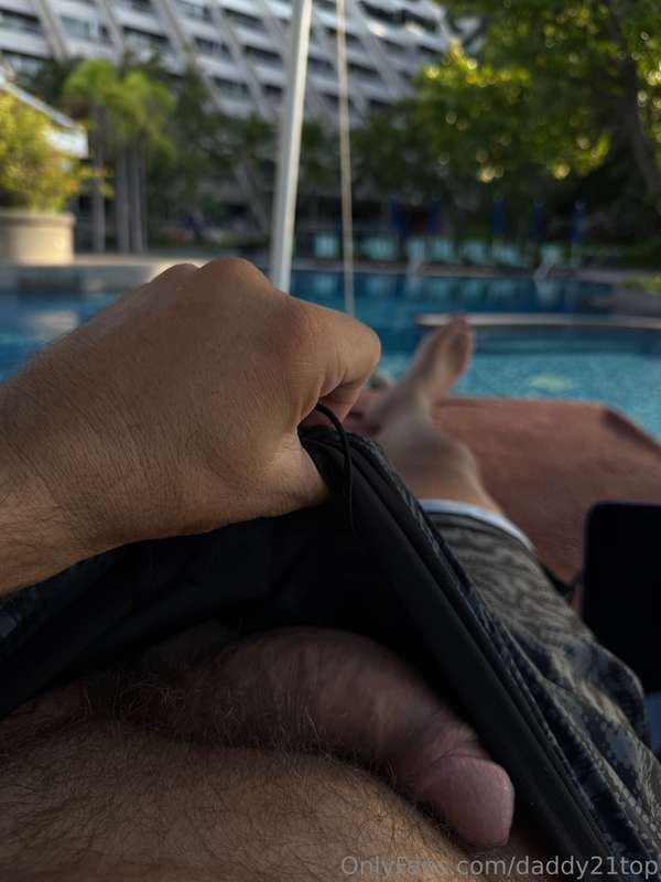 Daddy21Top - Onlyfans - 24 Oct, 2024 1